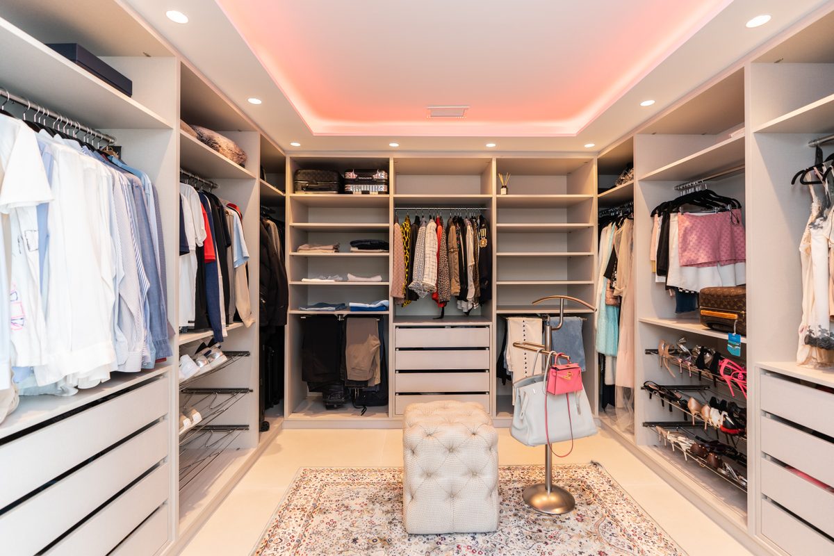 Walk-in wardrobe