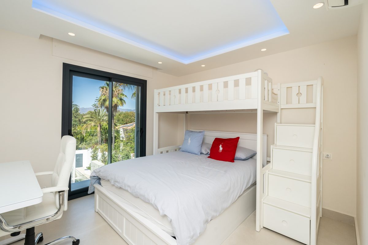 Family bedroom with bunk beds